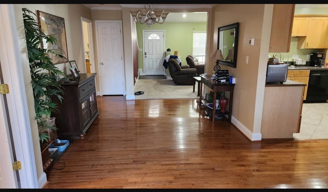 Pasillo y comedor del área común - 8310 Park Vista Cir