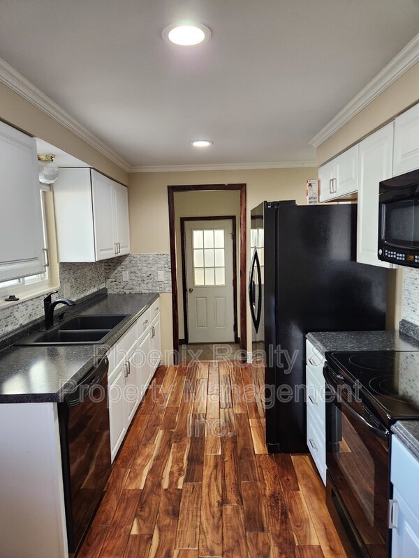 Photo - 150 Lawley Dr