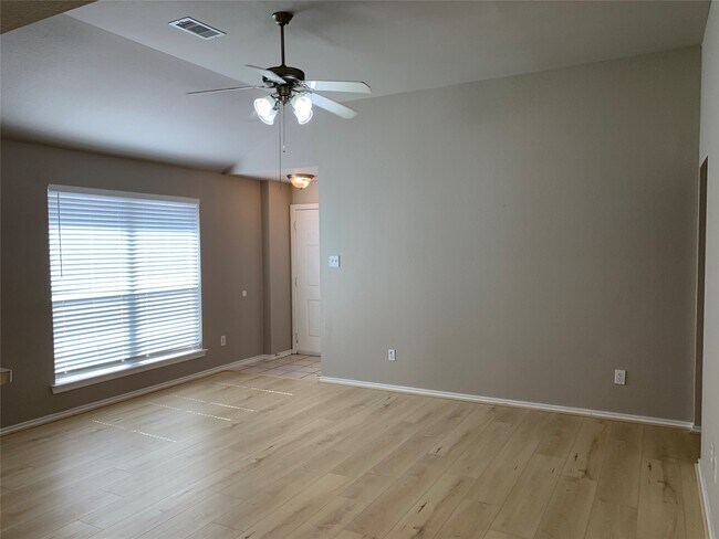 Photo - 5739 Wandering Creek Dr