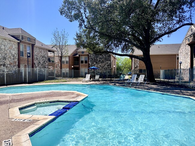 Building Photo - Bear Spring