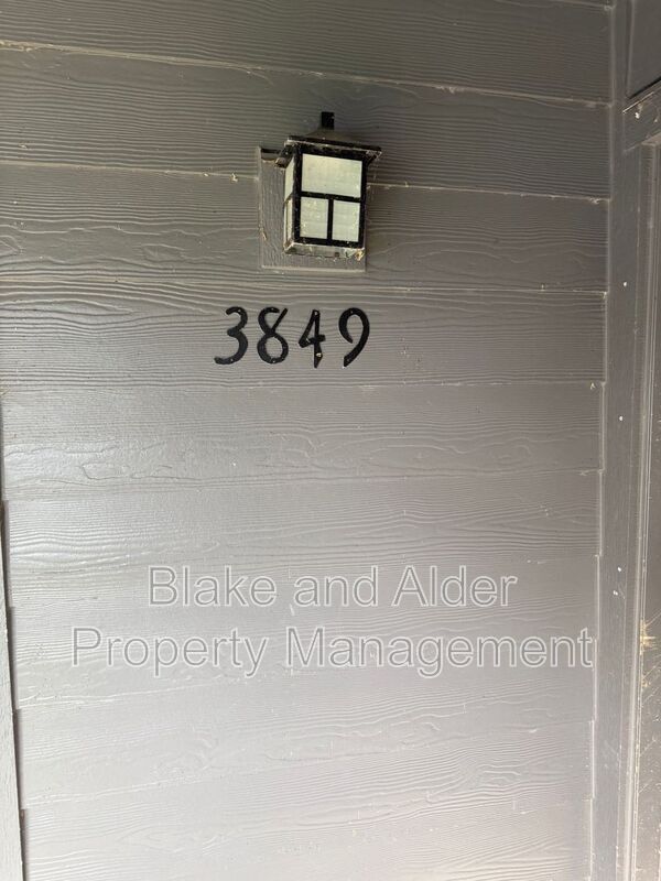 Photo - 3849 NE 152nd Ave