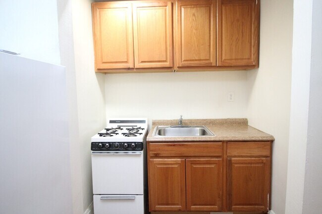 Photo - 6 E Preston St Unidad # 4