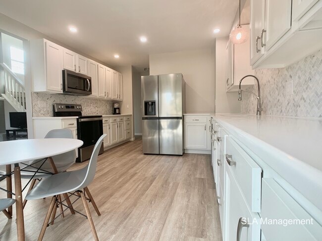 Photo - 1320 Vivian St