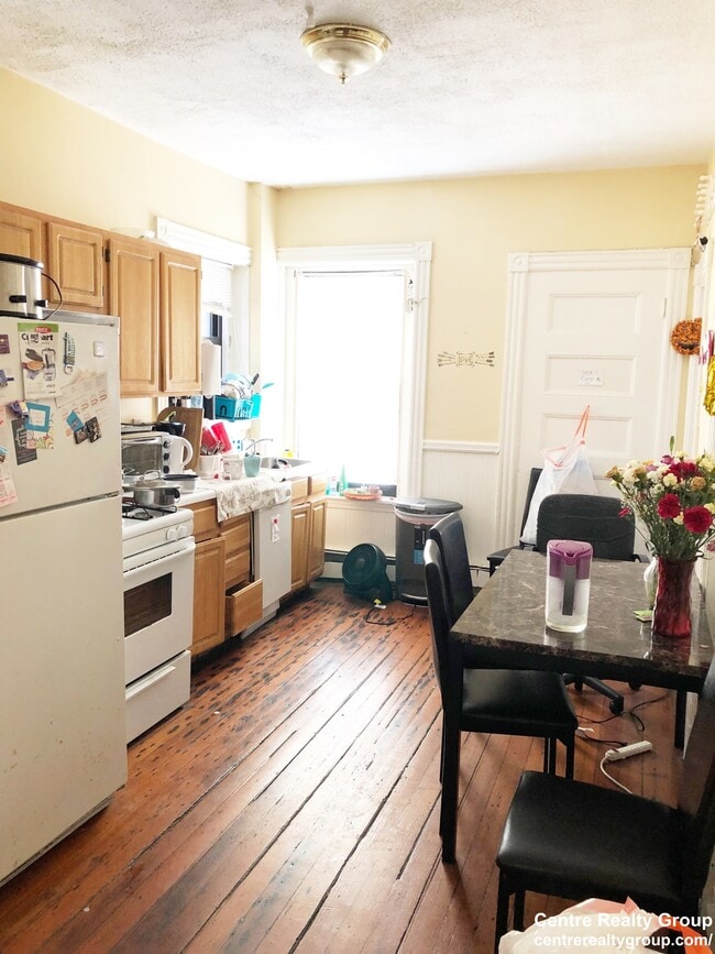 Building Photo - 1512 Tremont St Unit 2