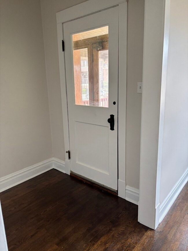 Photo - 2737 W Belmont Ave