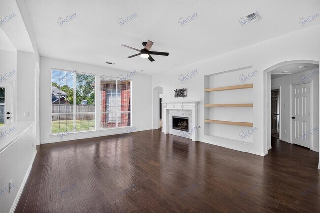 Photo - 8009 Owl Creek Ln
