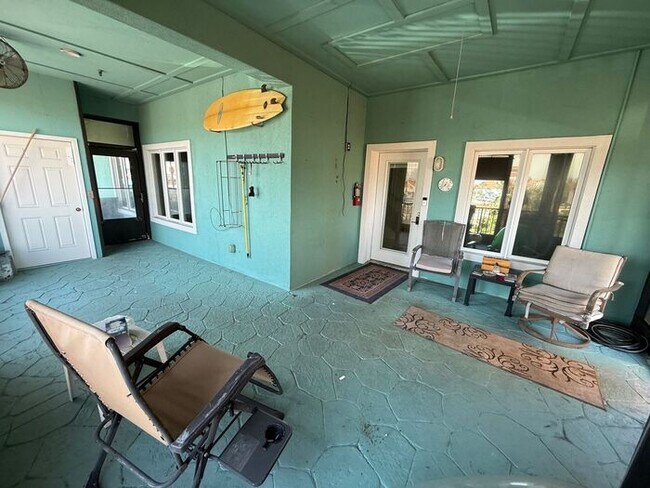 Photo - Pensacola Beach - 3 bedroom, 4 bathroom - 2nd and 3rd floor balconies with water view