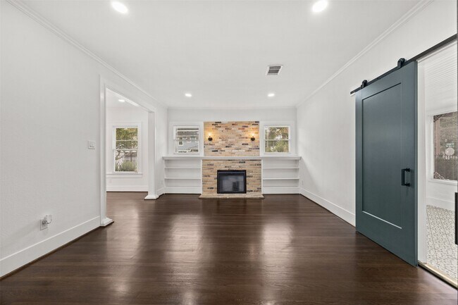 Photo - 1123 Bomar St