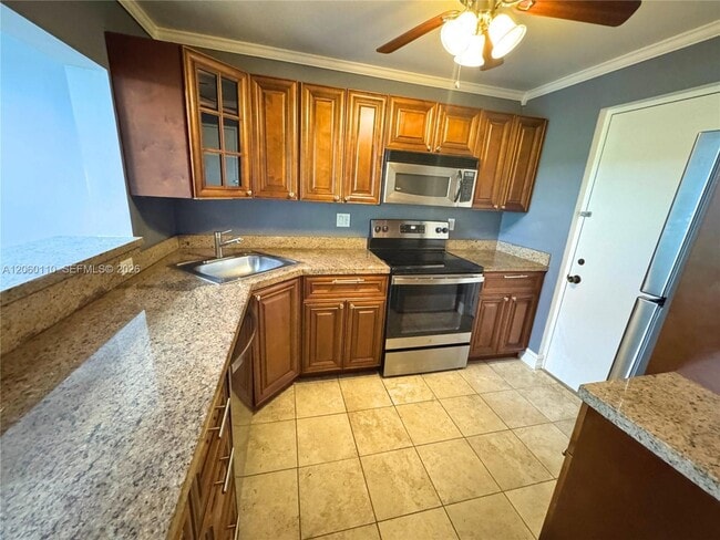 Photo - 2324 S Cypress Bend Dr Unit 415