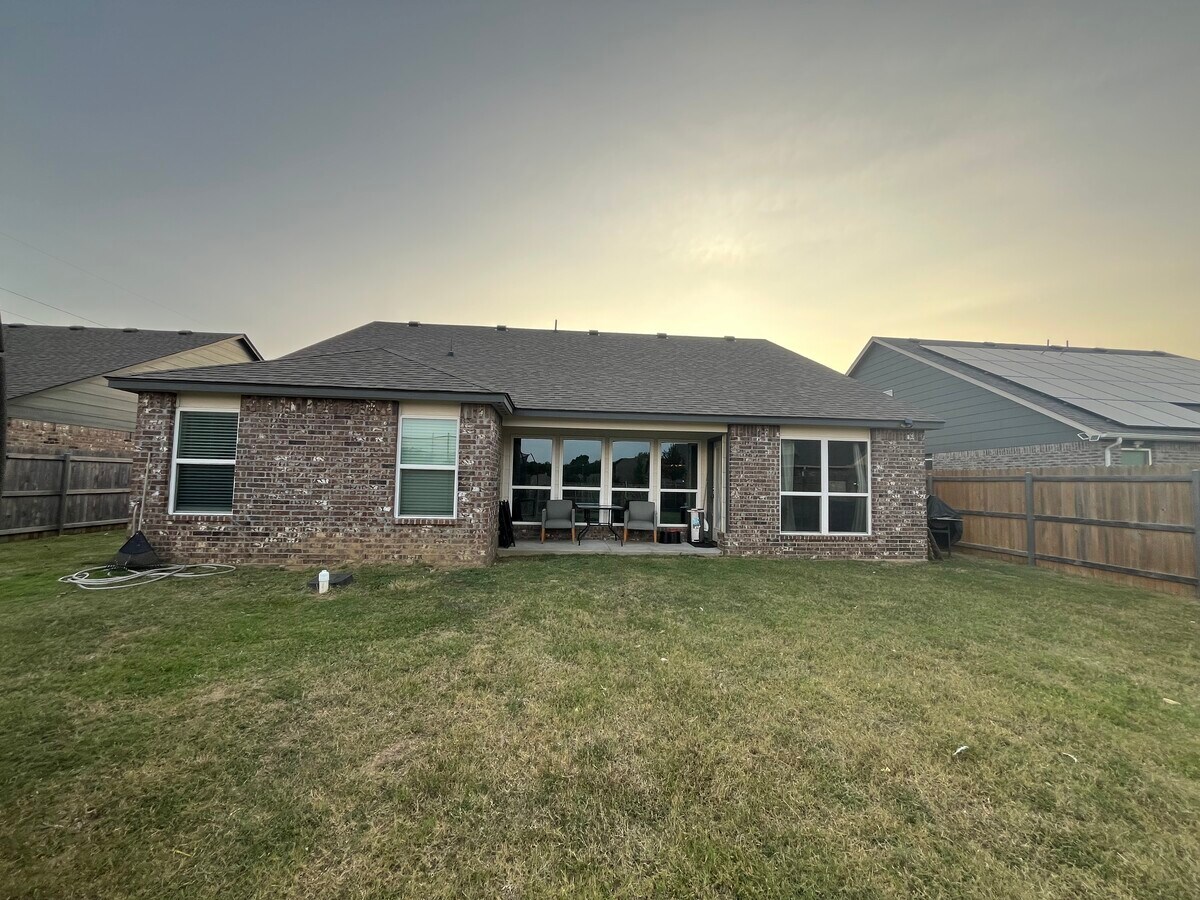 Photo - 3809 S 12th Pl