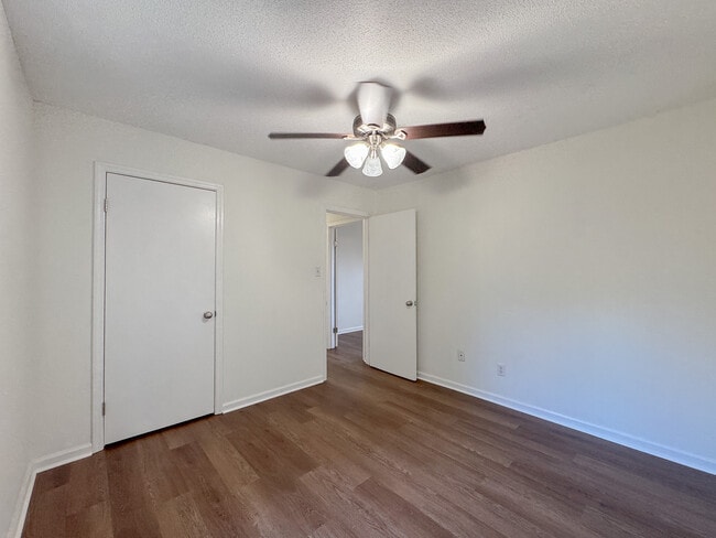 Photo - 113 Ellis Rd