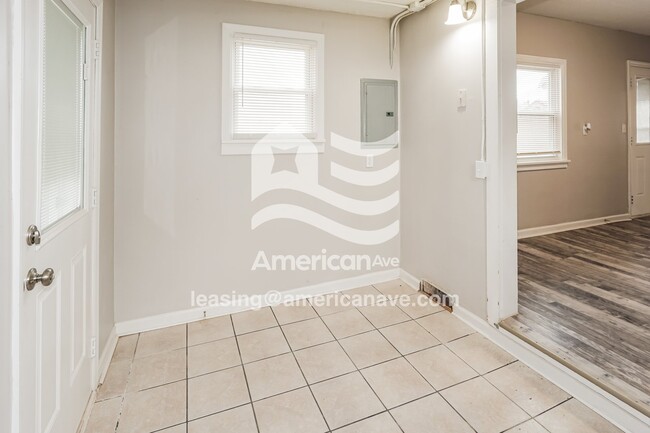 Photo - 20 Leander Dr