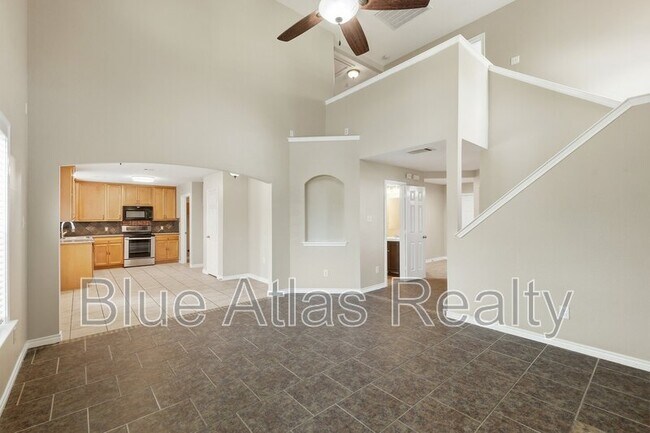 Photo - 601 Steerman Ct