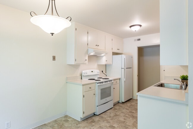 Photo - Midtown Apartments