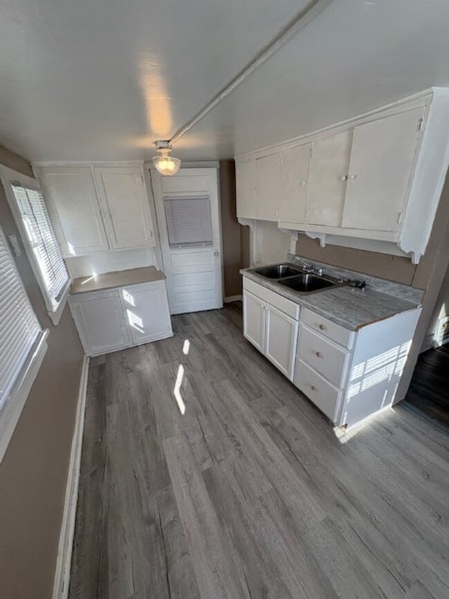 Photo - 2 Bedroom / 1 bathroom House in Peoria, IL