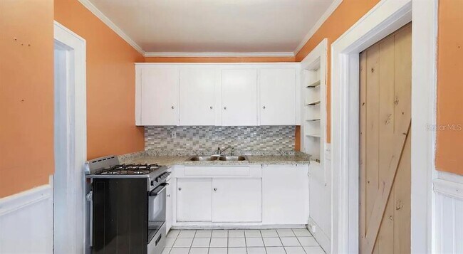 Photo - 730 7th Ave N