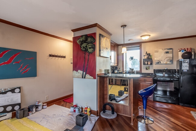 Photo - 111 E Cherry St Unit 121