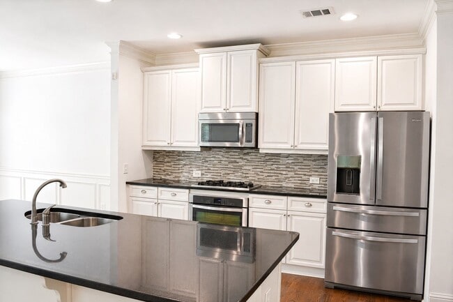 Photo - 5211 Merrimont Dr