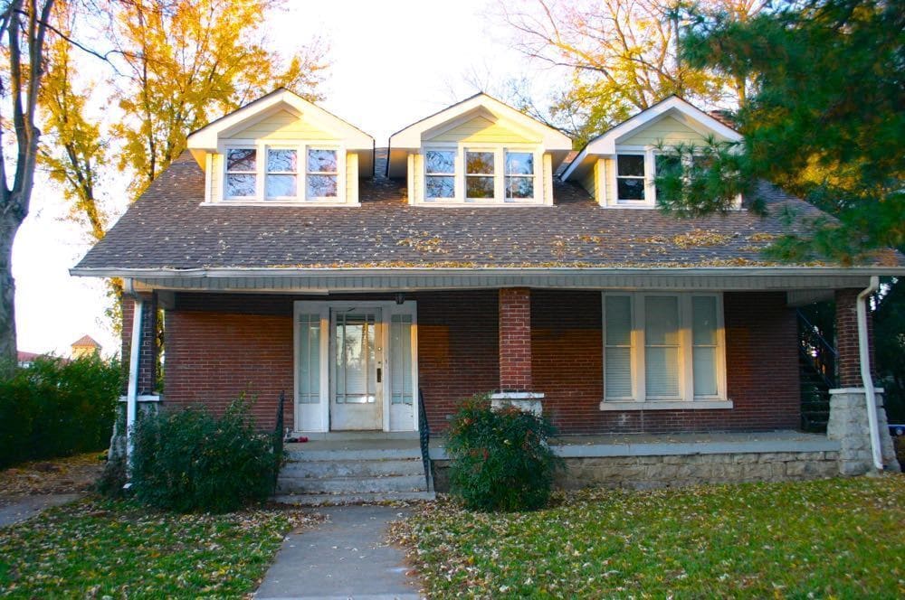 Photo - Sylvan Park bungalow, 4508a Park Ave.  2br, 1.5bath, Pets ok