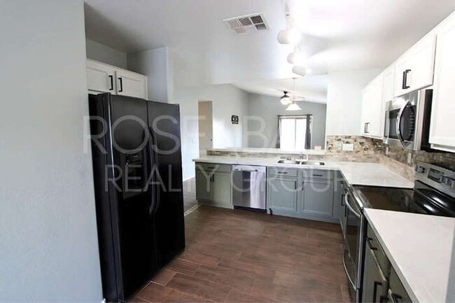 Photo - 16755 W Desert Bloom St