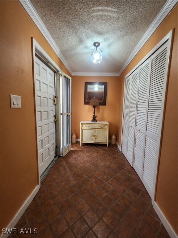 Photo - 925 Palm View Dr