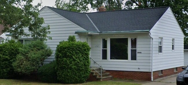 Building Photo - 20641 Centuryway Rd