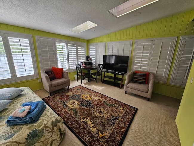 Photo - 1742 Hermosita Dr