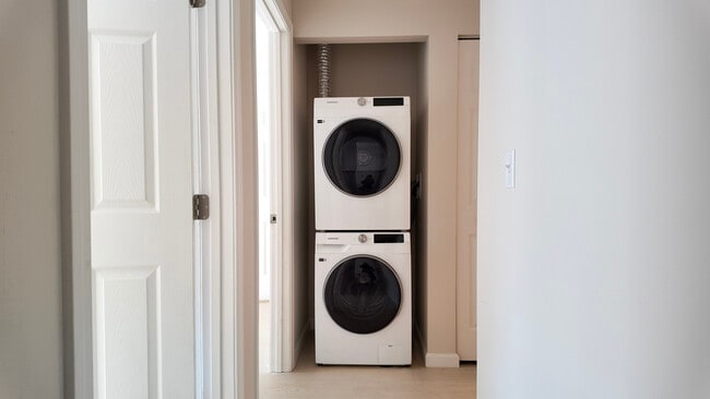 Photo - Oak Forest Apartments