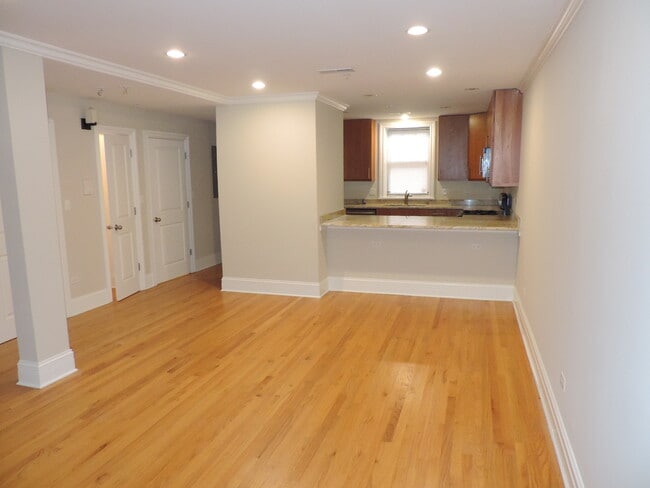 Photo - 836 Judson Ave