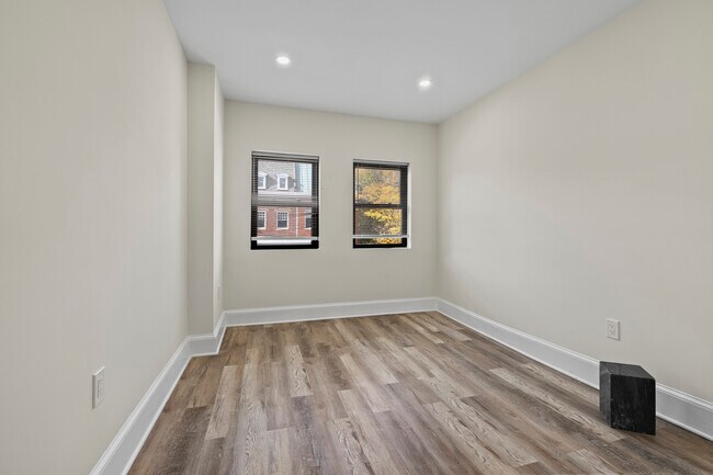 Photo - 2539 Saint Paul St