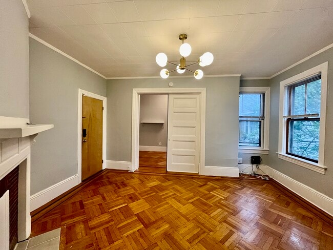 Building Photo - 300 Benefit St Unit 6