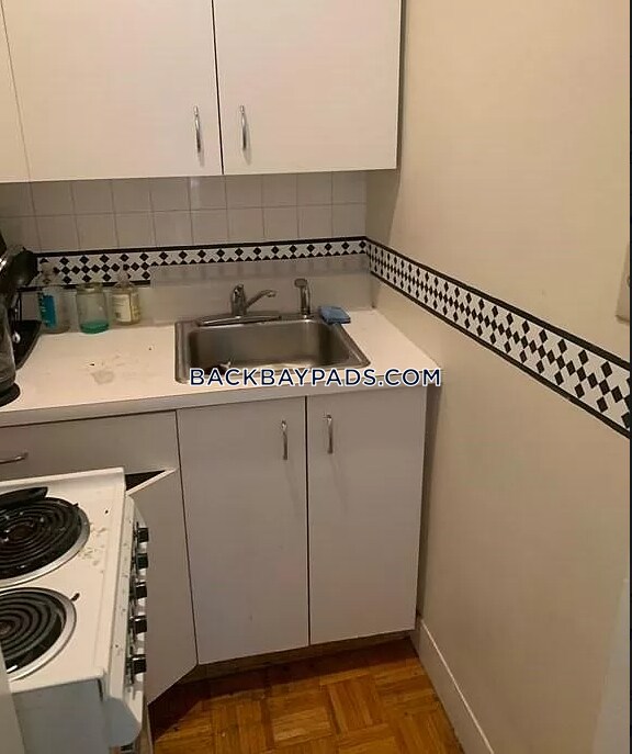 Photo - 110 Newbury St Unidad 3R