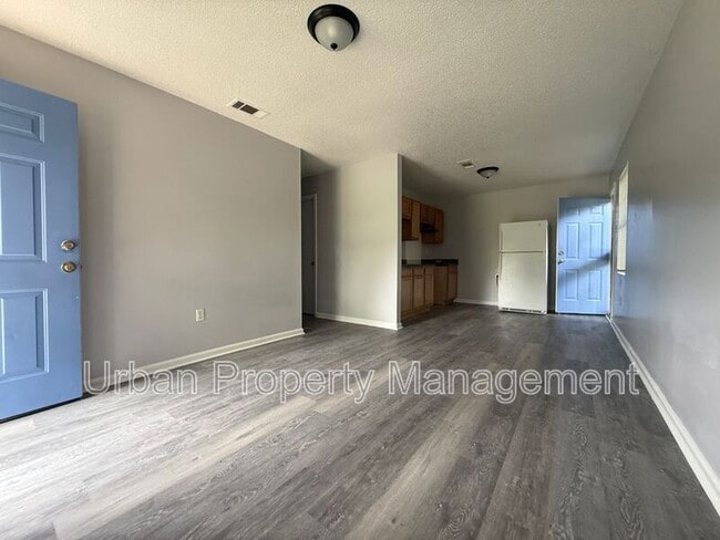Photo - 3608 Hicky St