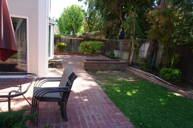 Photo - Stunning 4 Bedroom 2.5 Bath Home with Offi...