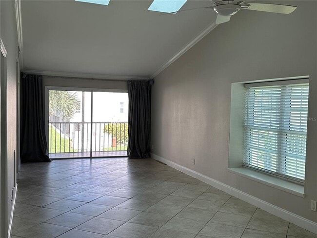 Photo - 230 Sun Vista Ct N