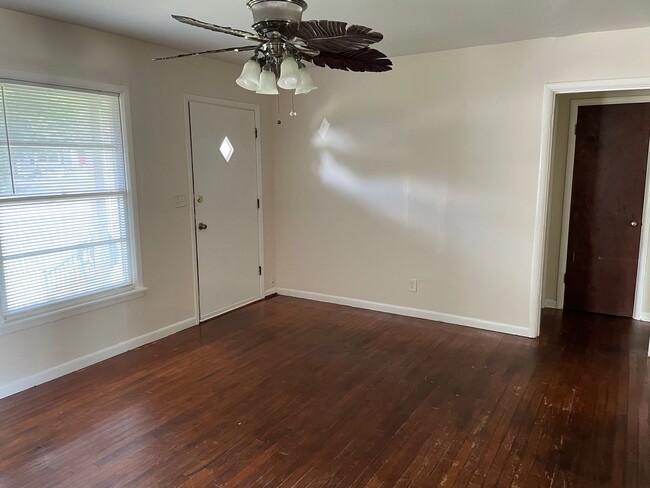 Photo - 1419 Tremont St