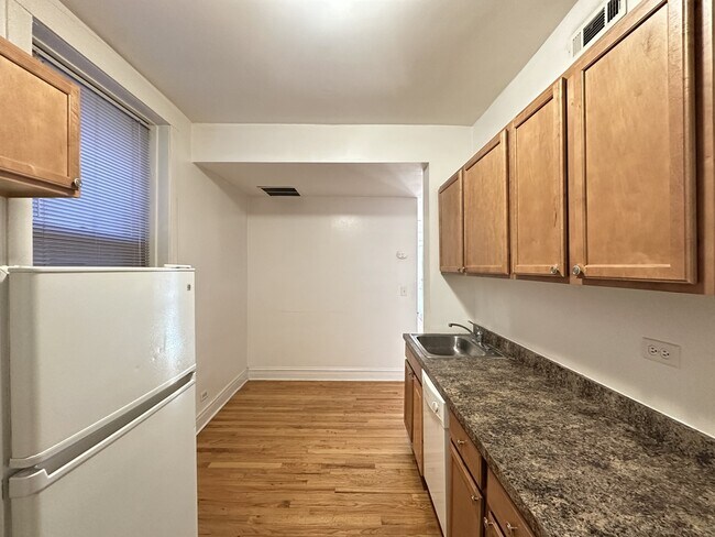 Photo - 4607 N Western Ave Unit A08W