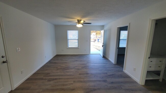 Photo - 120 Julia D Ln