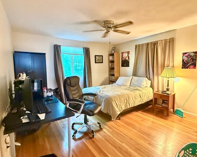 Photo - 9 Endicott St Unit 3