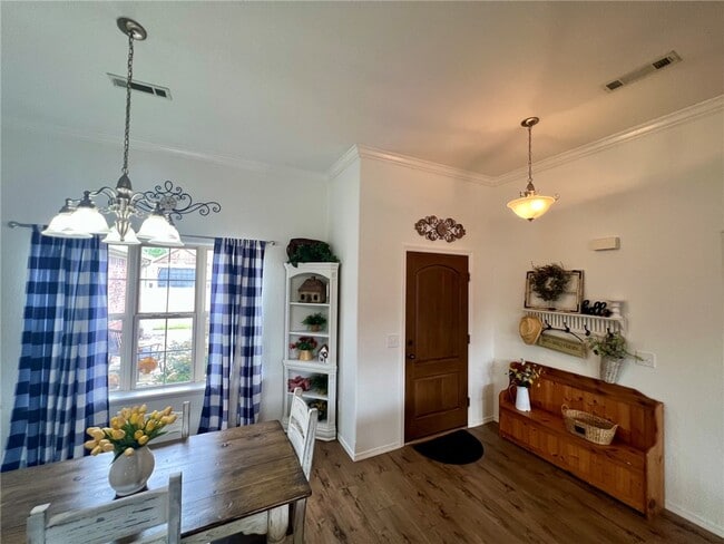 Photo - 800 Sienna Dr