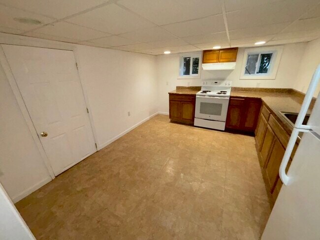 156 Dupont Cir