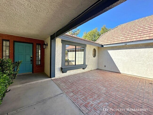 Photo - 2241 Lucerne Dr