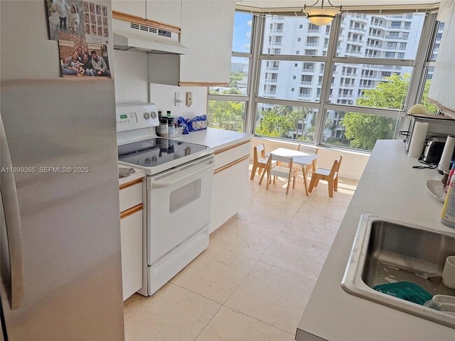 Photo - 3400 NE 192 St Unit 604