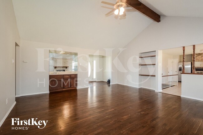 Photo - 4111 Les Cherbourg Ln