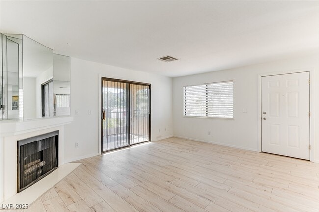 Building Photo - 601 Cabrillo Cir Unit 1294