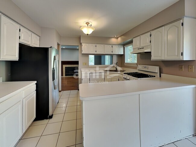 Photo - 20947 Barrington Ln