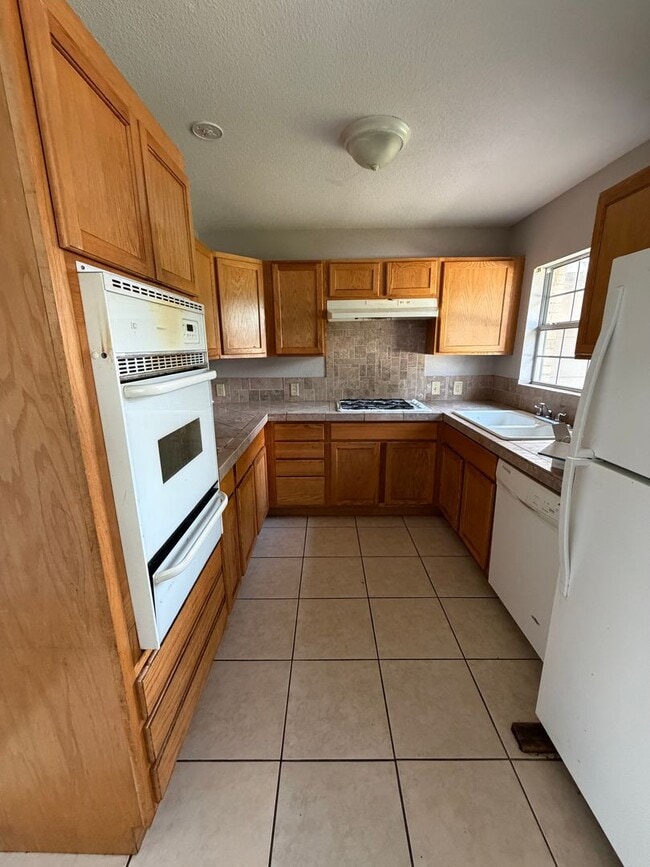 Photo - 3/4 Bedroom, 1.5 Bathroom Home for Rent!