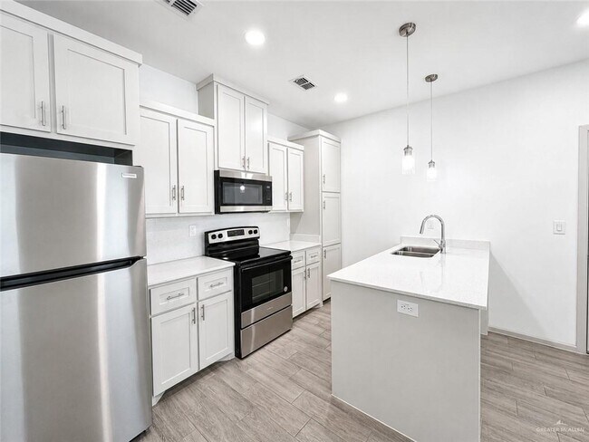17 N 58th St Unit 1