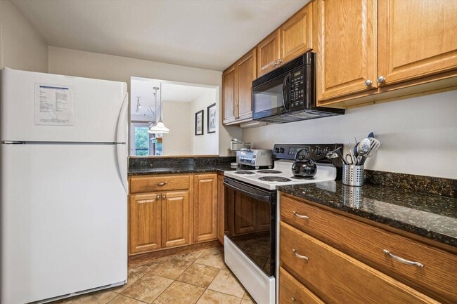 Photo - 180 High Ridge Rd Unit J5