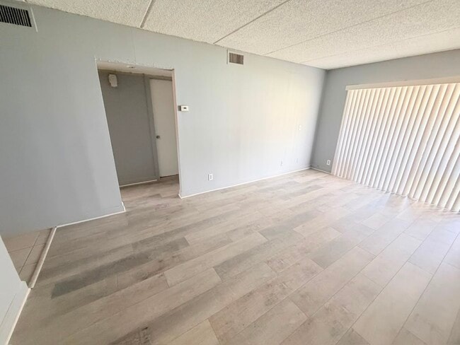 Photo - 1501 Crescent Cir